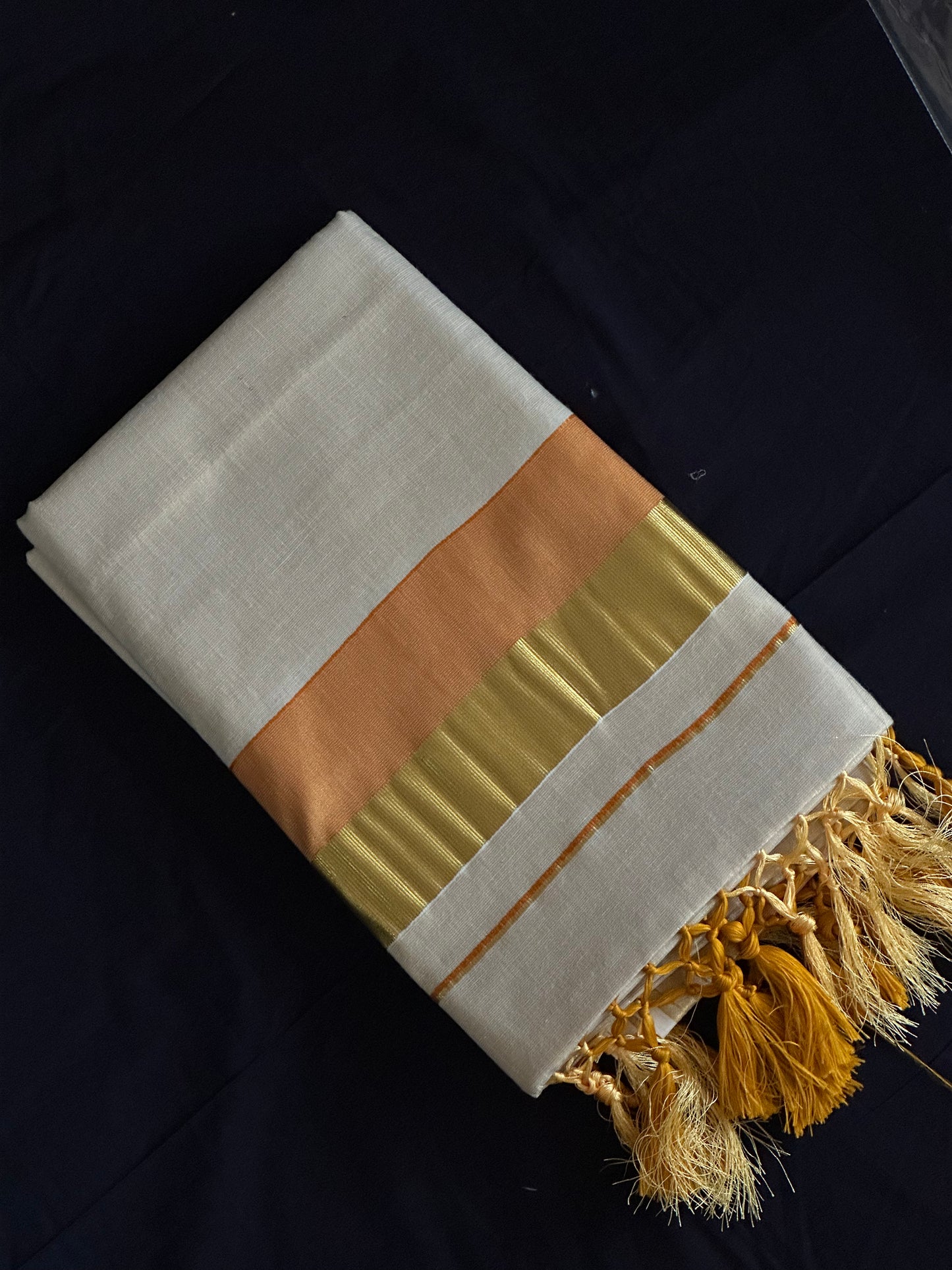 Chembakam_Kerala Tissue Saree