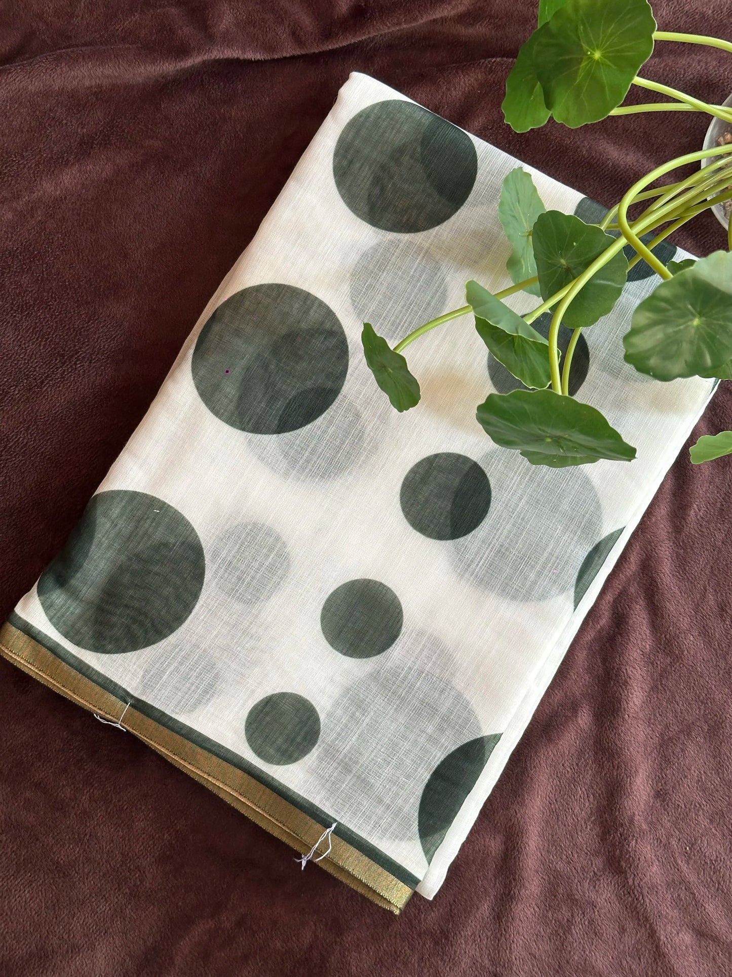 Ambili_Polka dot print semi-linen cotton saree