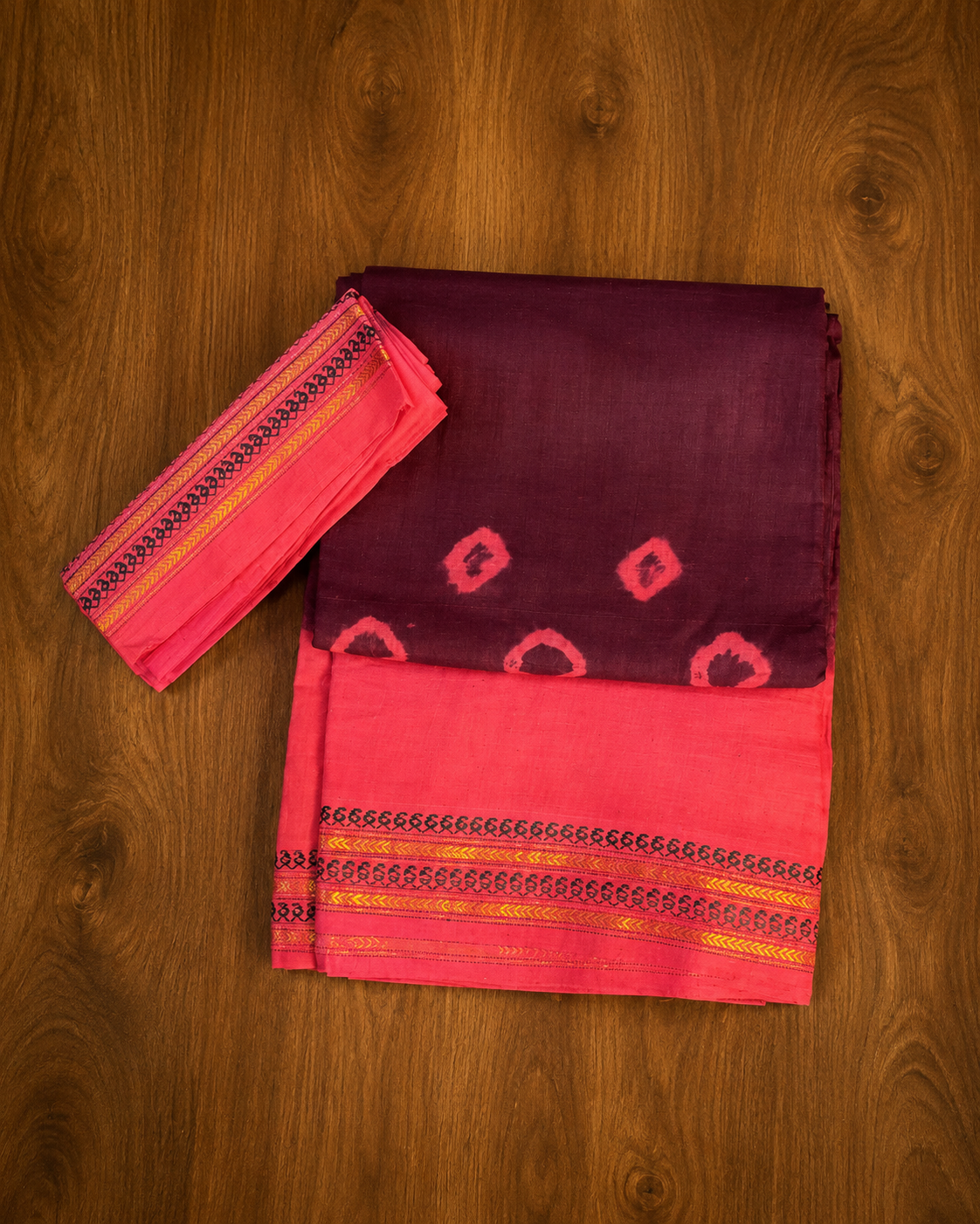 Maadhuri Mul Mul Saree